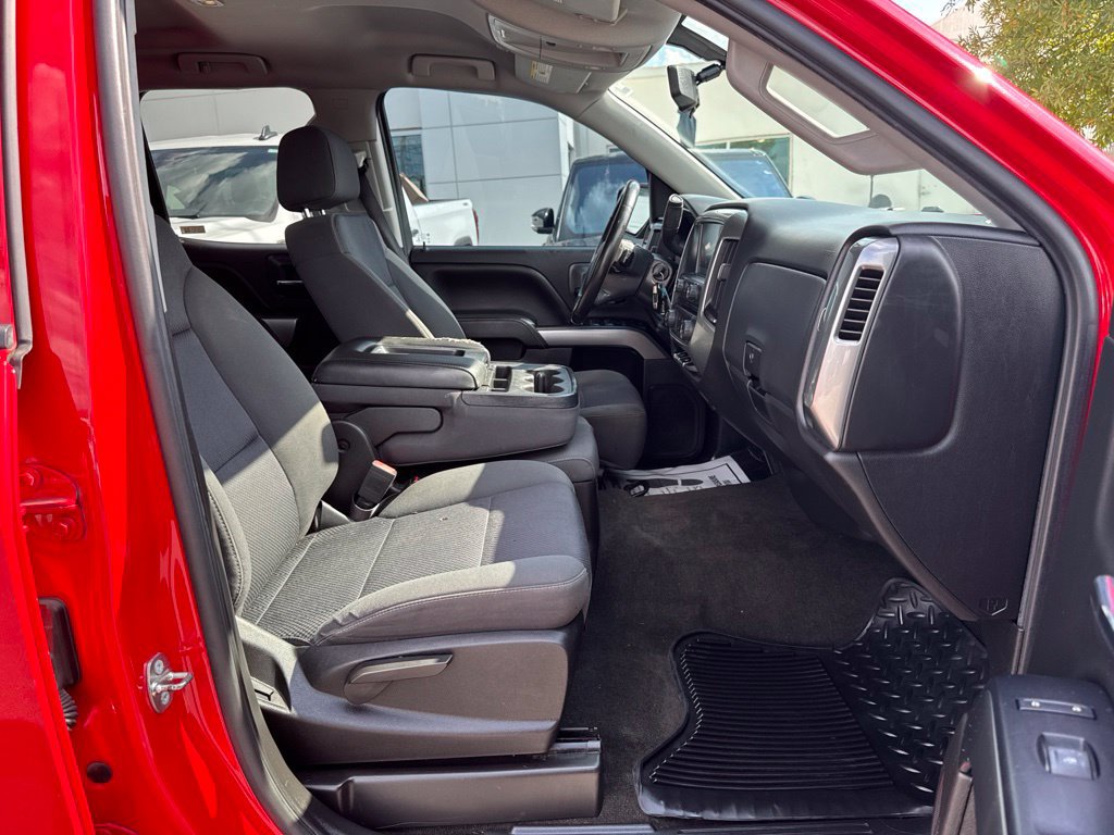 Used 2018 Chevrolet Silverado 1500 LT AWD/4WD image 18