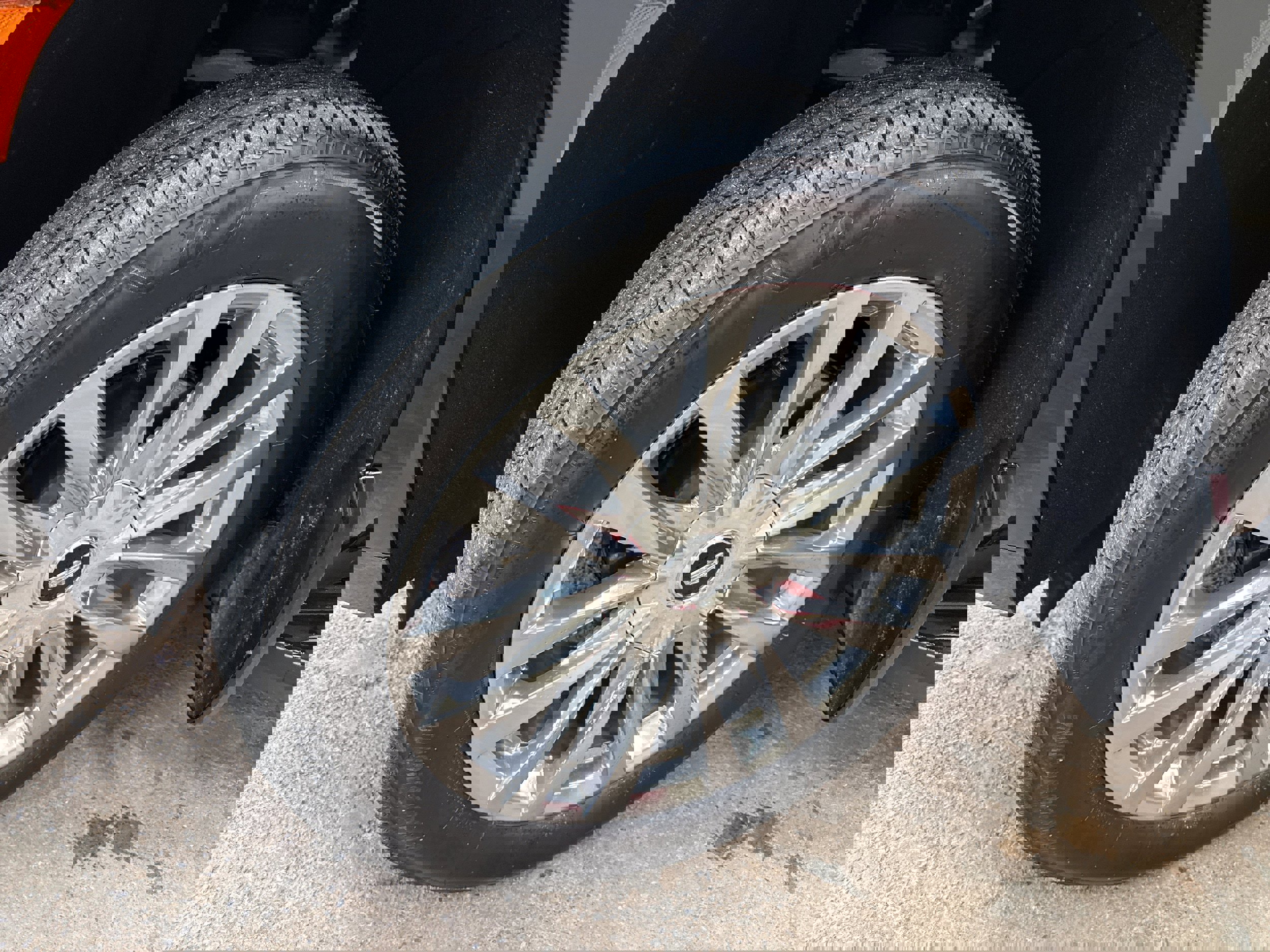 Used 2024 Cadillac Escalade Premium Luxury image 4