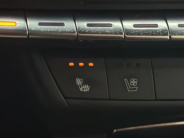 Used 2019 Cadillac XT4 Sport image 30