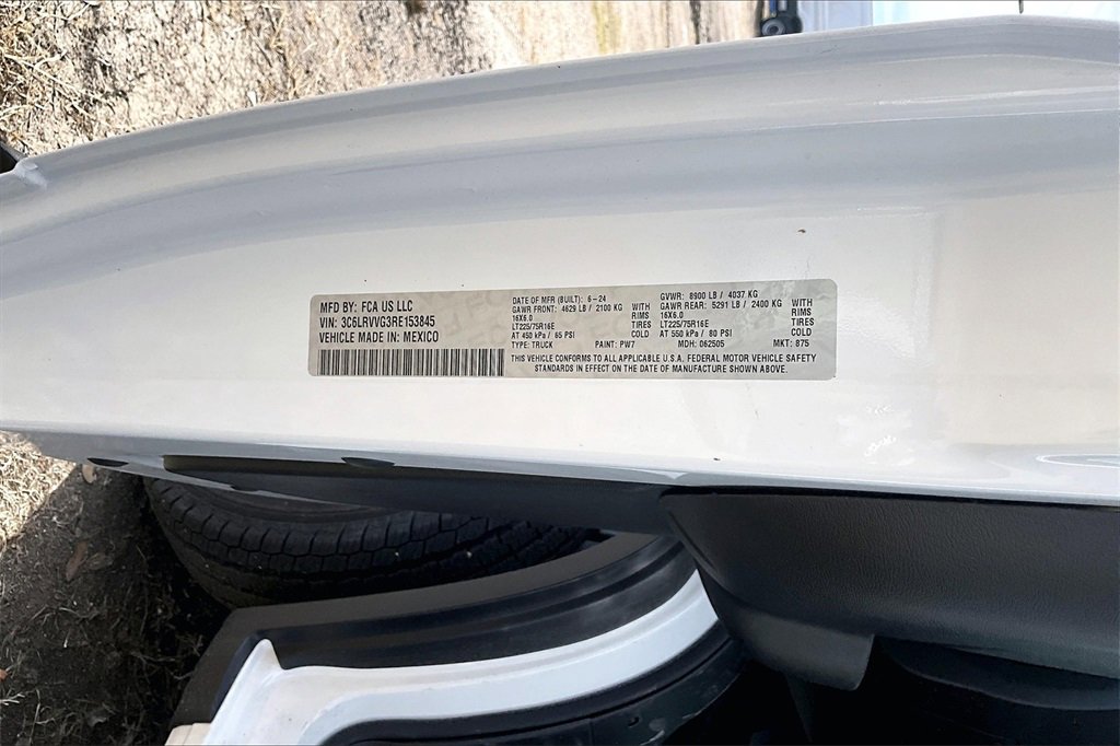 New 2024 RAM ProMaster 2500 w/ Convenience Group image 22