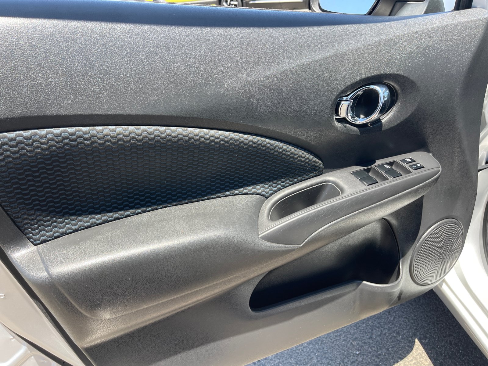 Used 2014 Nissan Versa Note SV w/ SL Package FWD image 13
