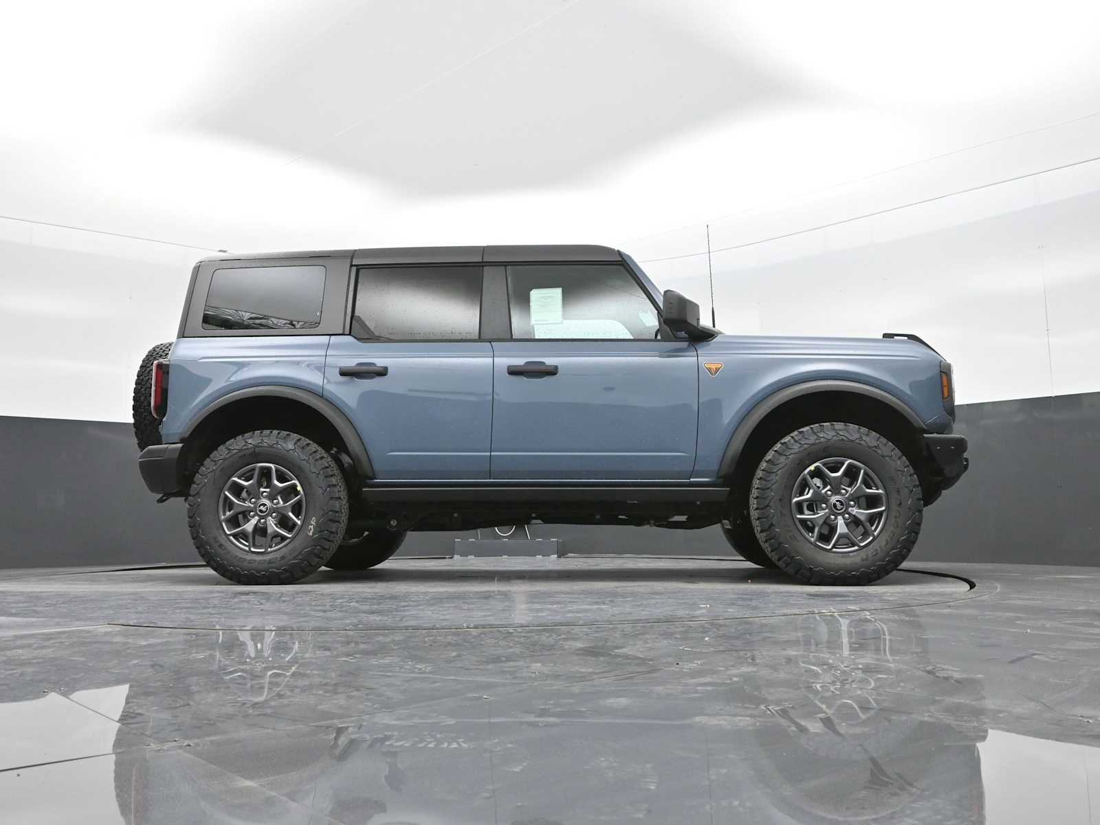 New 2025 Ford Bronco Badlands image 64