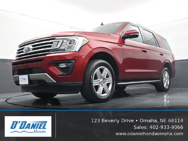 Used 2019 Ford Expedition XLT w/ Equipment Group 202A AWD/4WD image 9