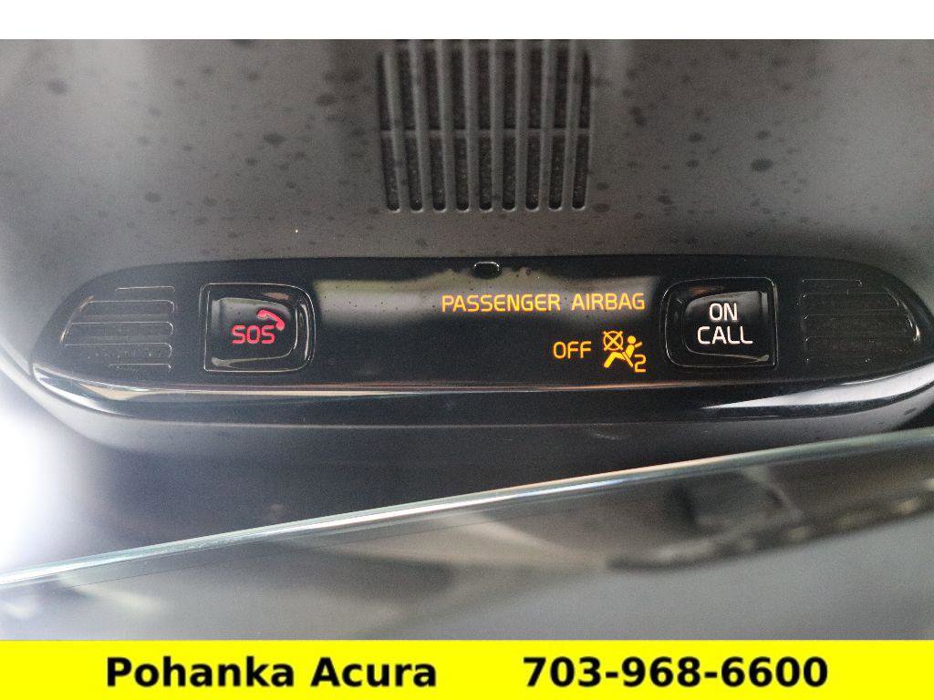 Used 2022 Volvo XC40 T5 R-Design w/ Advanced Package image 20