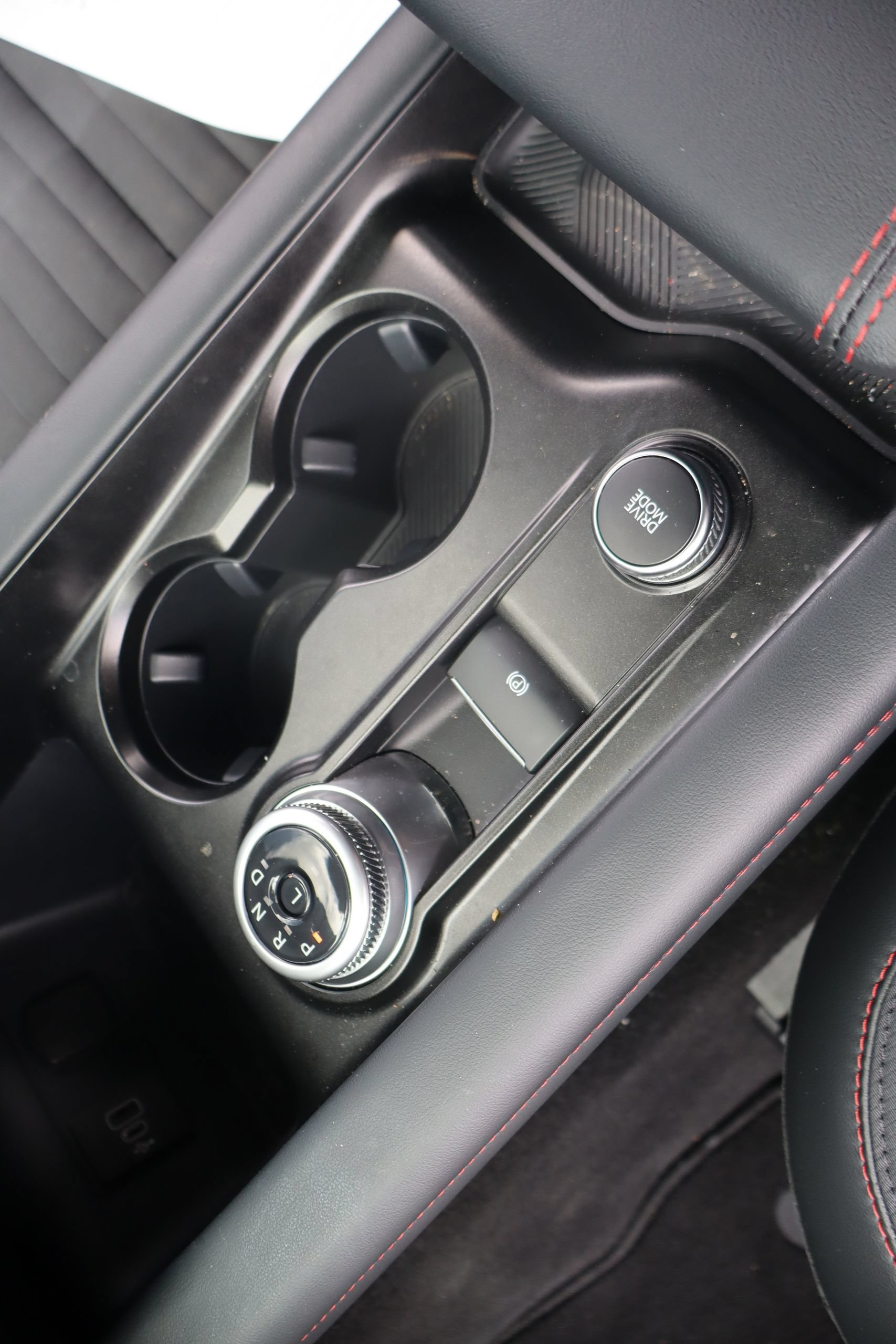 Certified 2026 Ford Explorer ST-Line RWD image 19