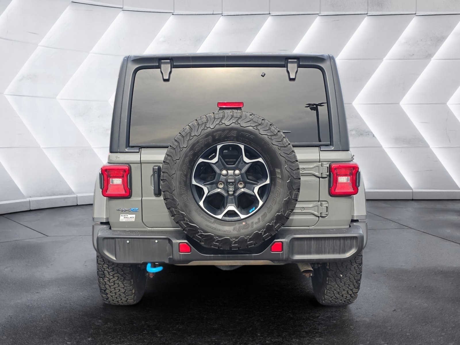 Used 2022 Jeep Wrangler Unlimited Rubicon 4xe w/ Cold Weather Group image 4