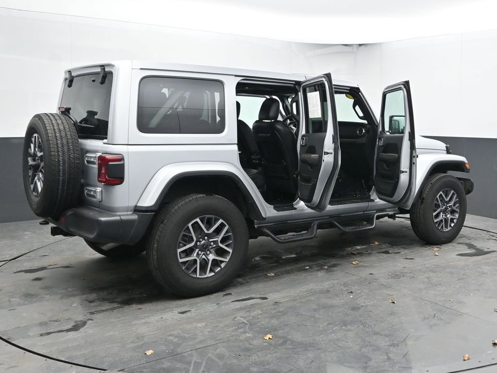 Used 2024 Jeep Wrangler Sahara image 51