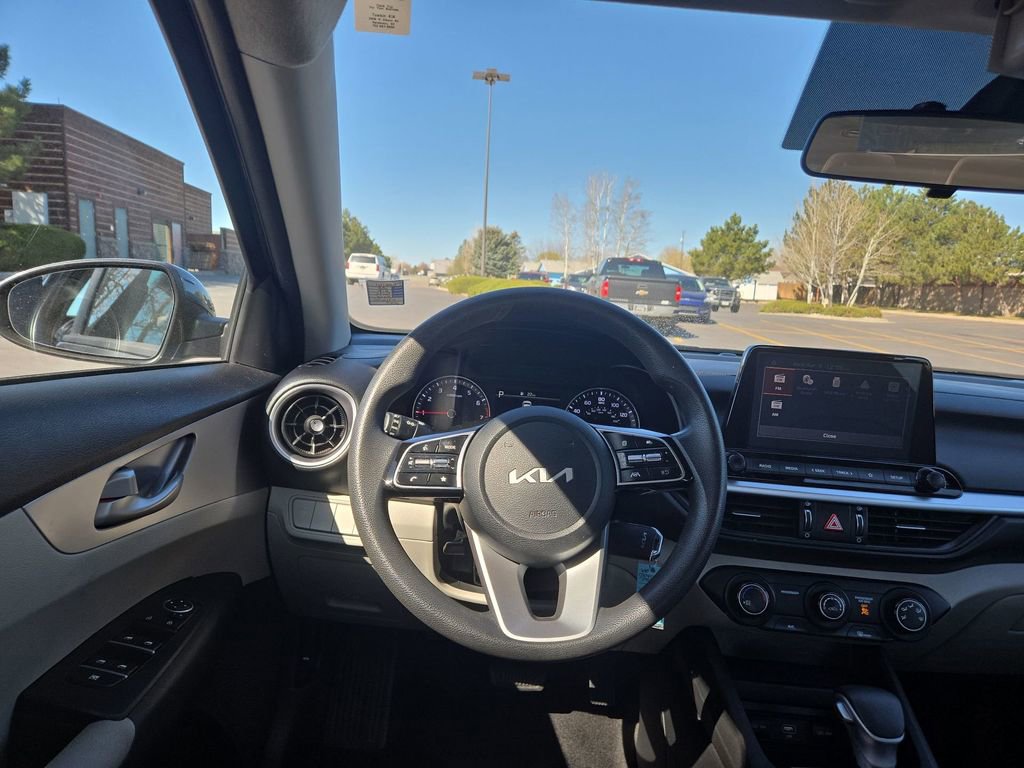 Used 2022 Kia Forte LXS image 38