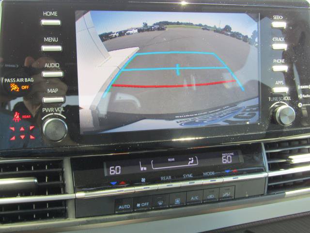 Used 2022 Toyota Sienna LE AWD/4WD image 32