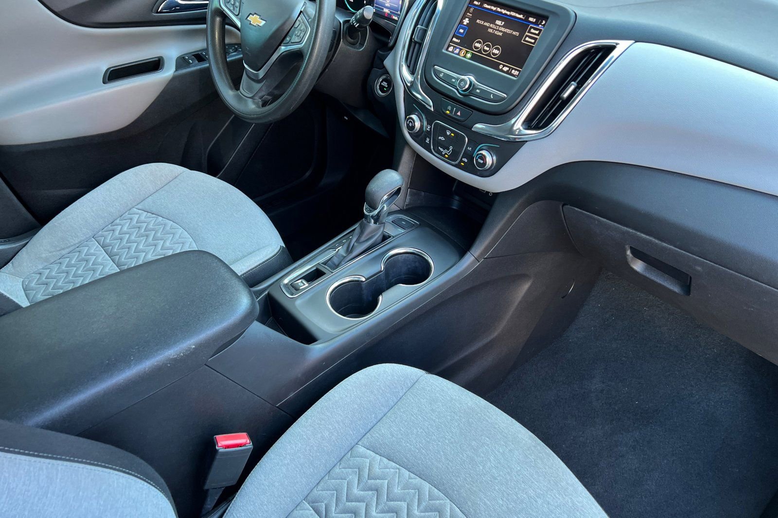 Used 2022 Chevrolet Equinox LS w/ LS Convenience Package image 21