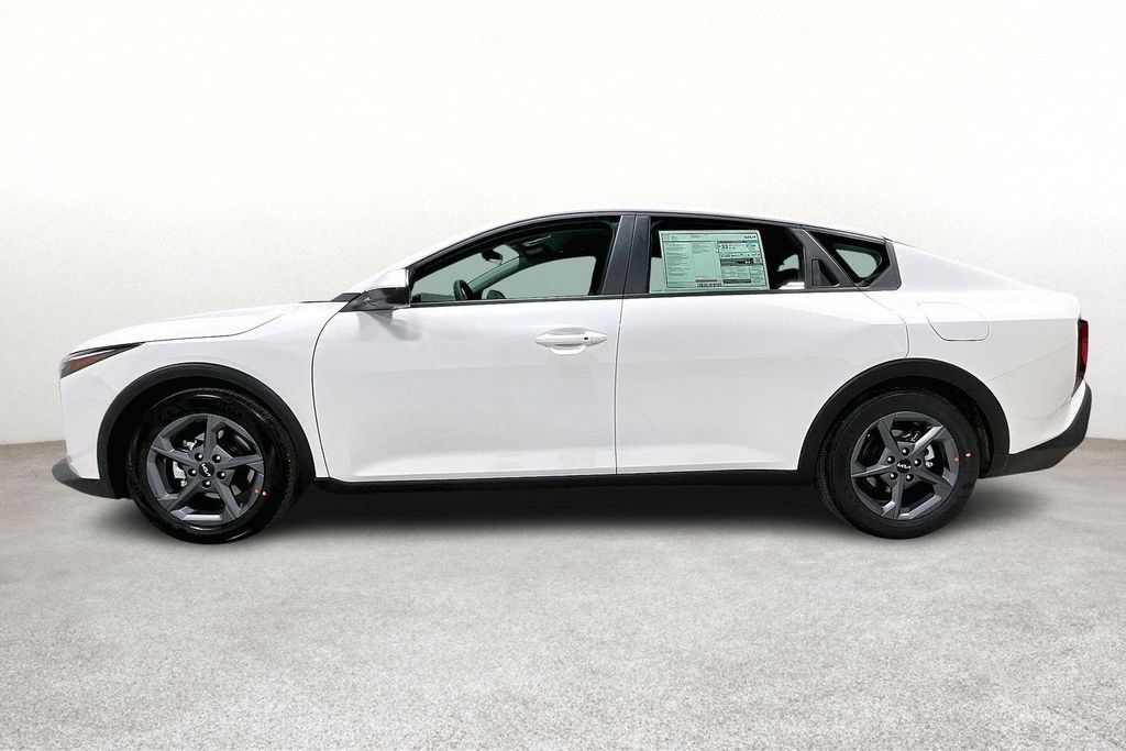 New 2025 Kia K4 FWD image 6