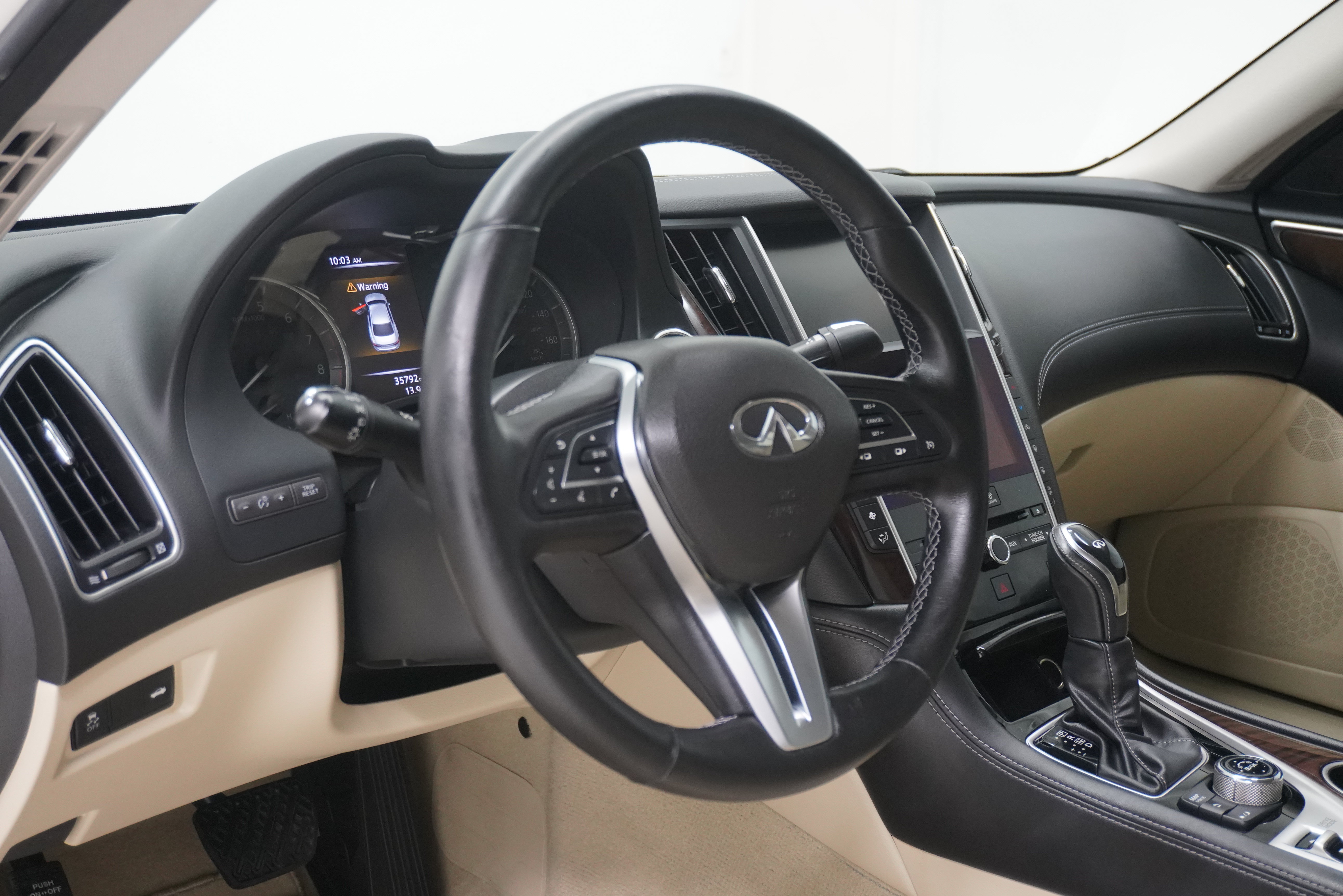 Used 2018 INFINITI Q50 Luxe w/ Essential Package (3.0T Luxe) RWD image 9