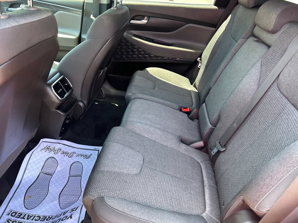 Used 2019 Hyundai Santa Fe SE AWD/4WD image 13