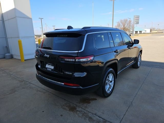 Used 2023 Jeep Grand Cherokee L Laredo image 7