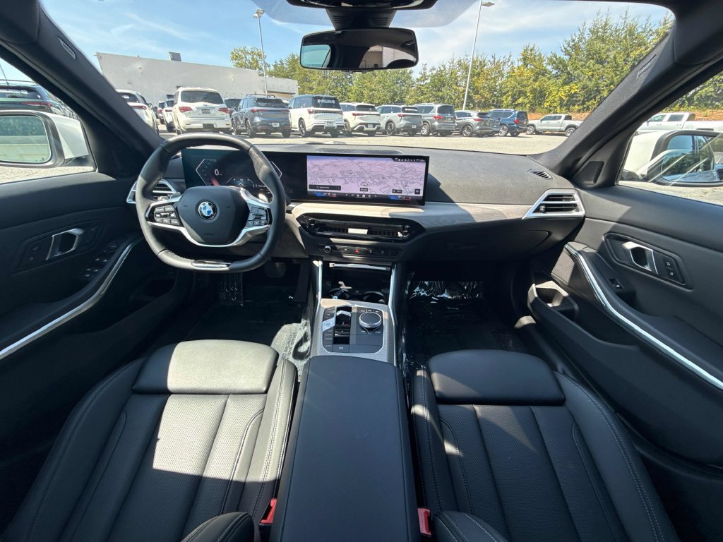 Used 2025 BMW 330i Sedan RWD image 13
