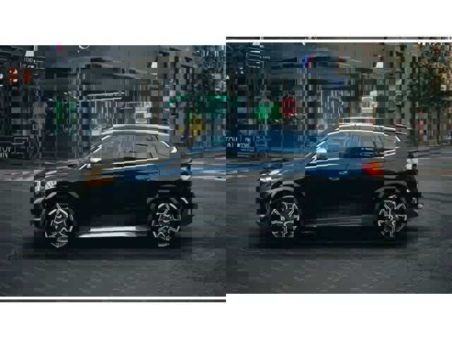 New 2025 BMW X1 xDrive28i w/ Convenience Package image 4