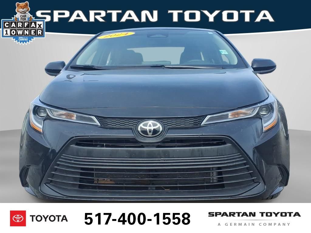 Used 2024 Toyota Corolla LE image 3