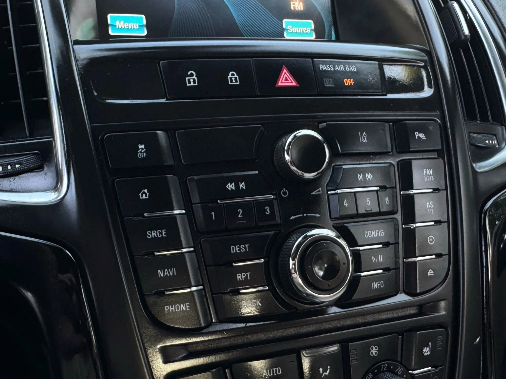 Used 2016 Buick Cascada Premium image 40