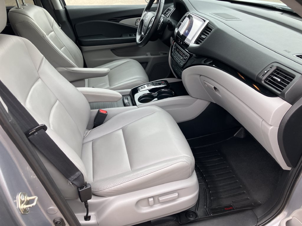 Used 2016 Honda Pilot Touring image 15