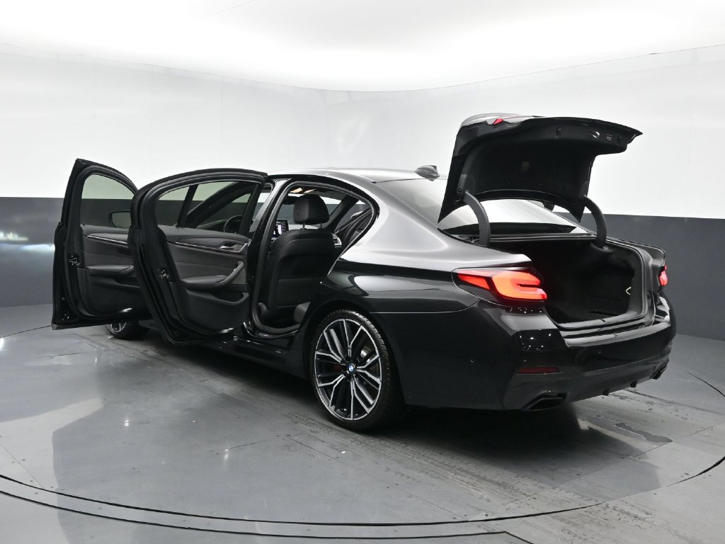 Used 2021 BMW 540i w/ M Sport Package RWD image 31