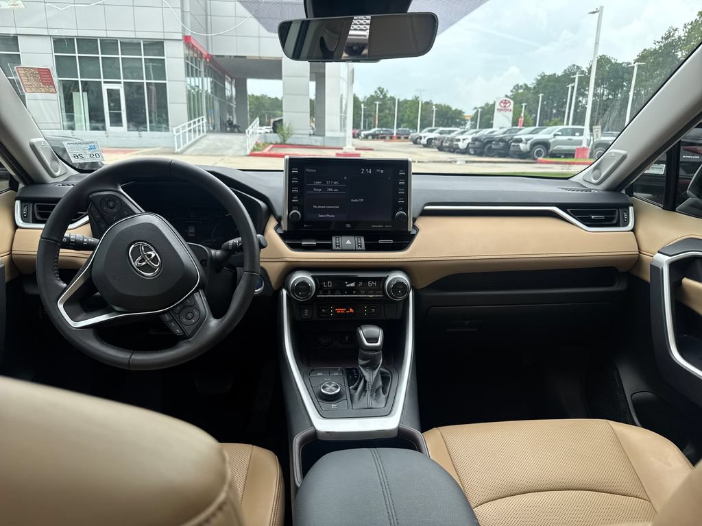 Used 2022 Toyota RAV4 Limited AWD/4WD image 19