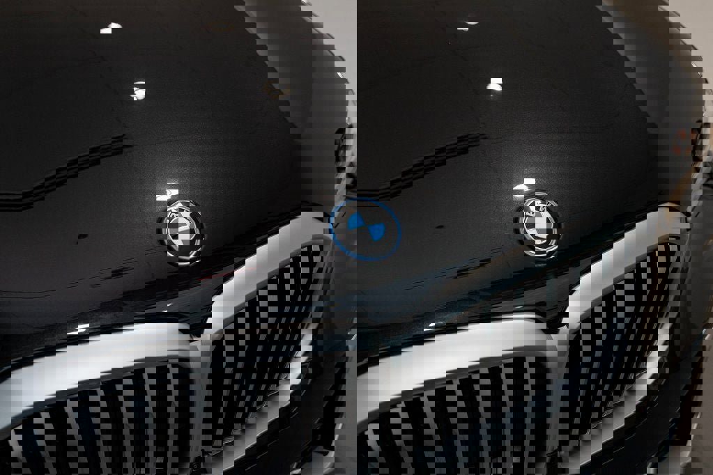 New 2026 BMW X5 xDrive50e w/ Premium Package image 7