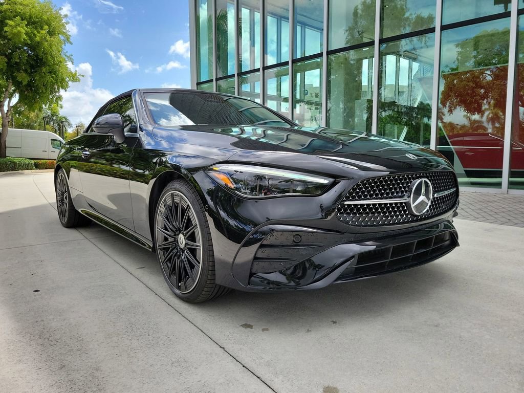 Used 2024 Mercedes-Benz CLE 450 4MATIC Cabriolet image 2