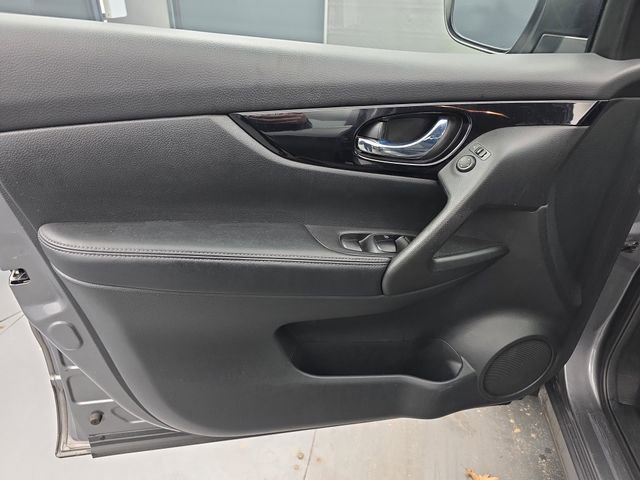 Used 2018 Nissan Rogue Sport SV image 24