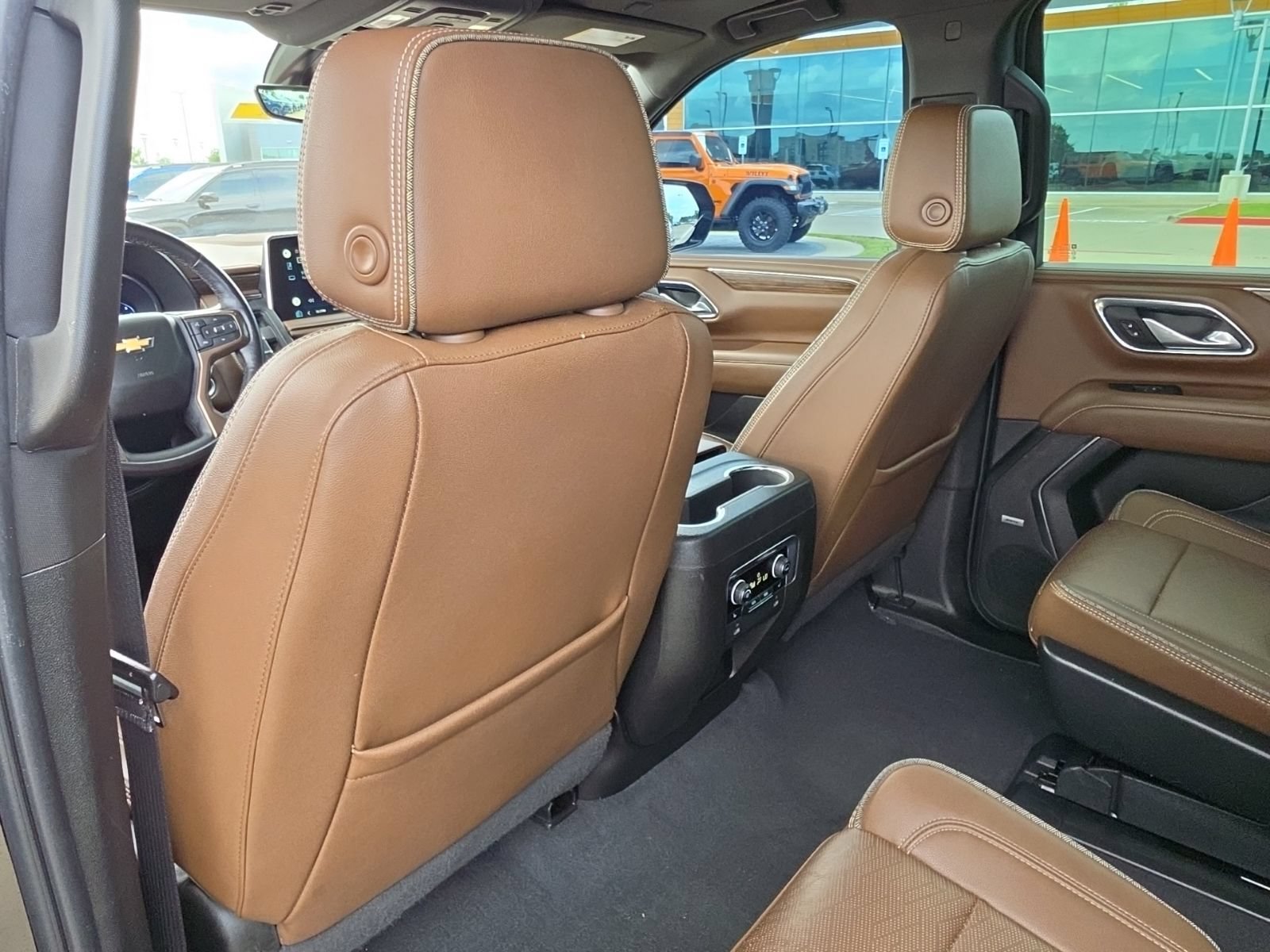 Used 2022 Chevrolet Suburban High Country w/ Max Trailering Package AWD/4WD image 17