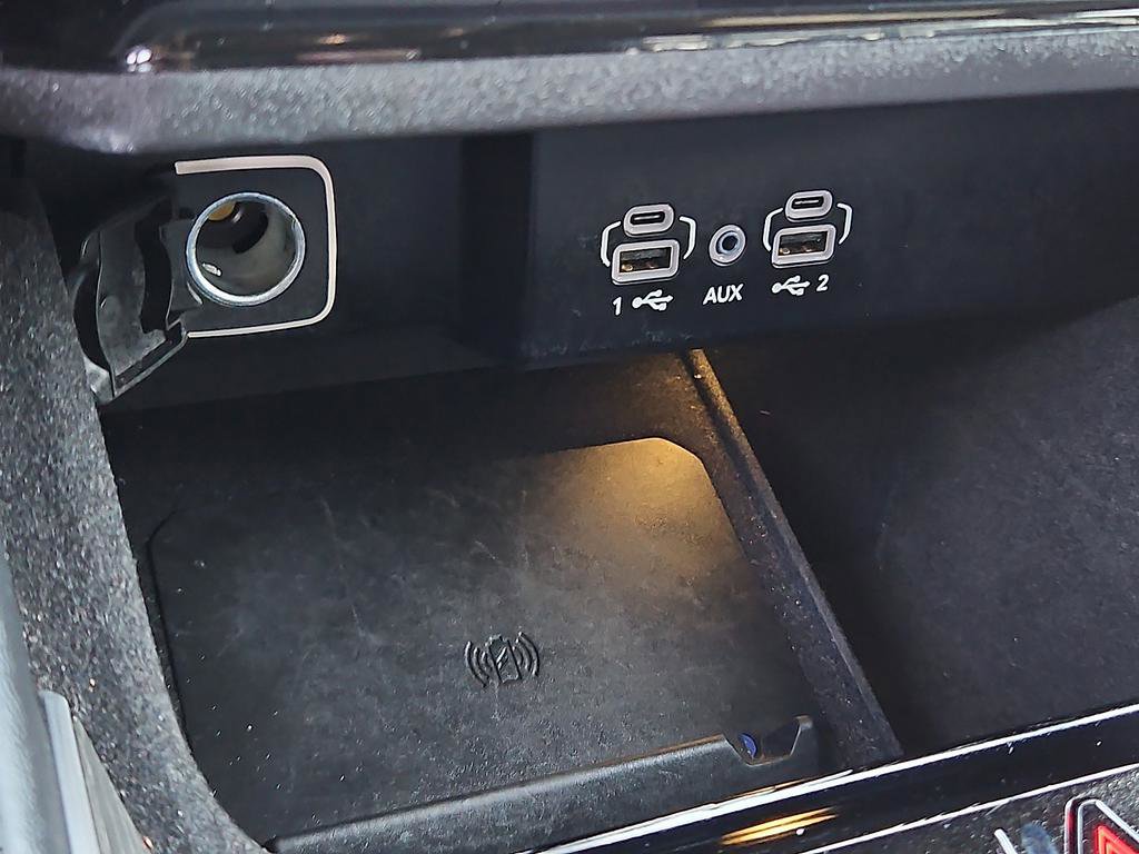 Used 2024 Jeep Wagoneer L Series II w/ Flexible Seating Group image 24