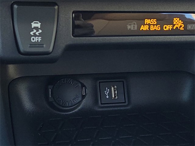 Certified 2025 Toyota RAV4 LE image 27