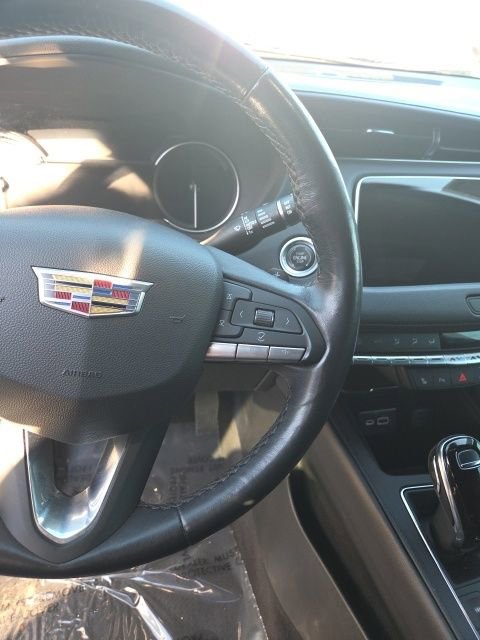 Used 2023 Cadillac XT4 Premium Luxury w/ Cold Weather Package image 55