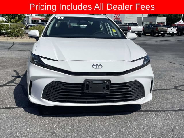 Used 2025 Toyota Camry LE FWD image 8