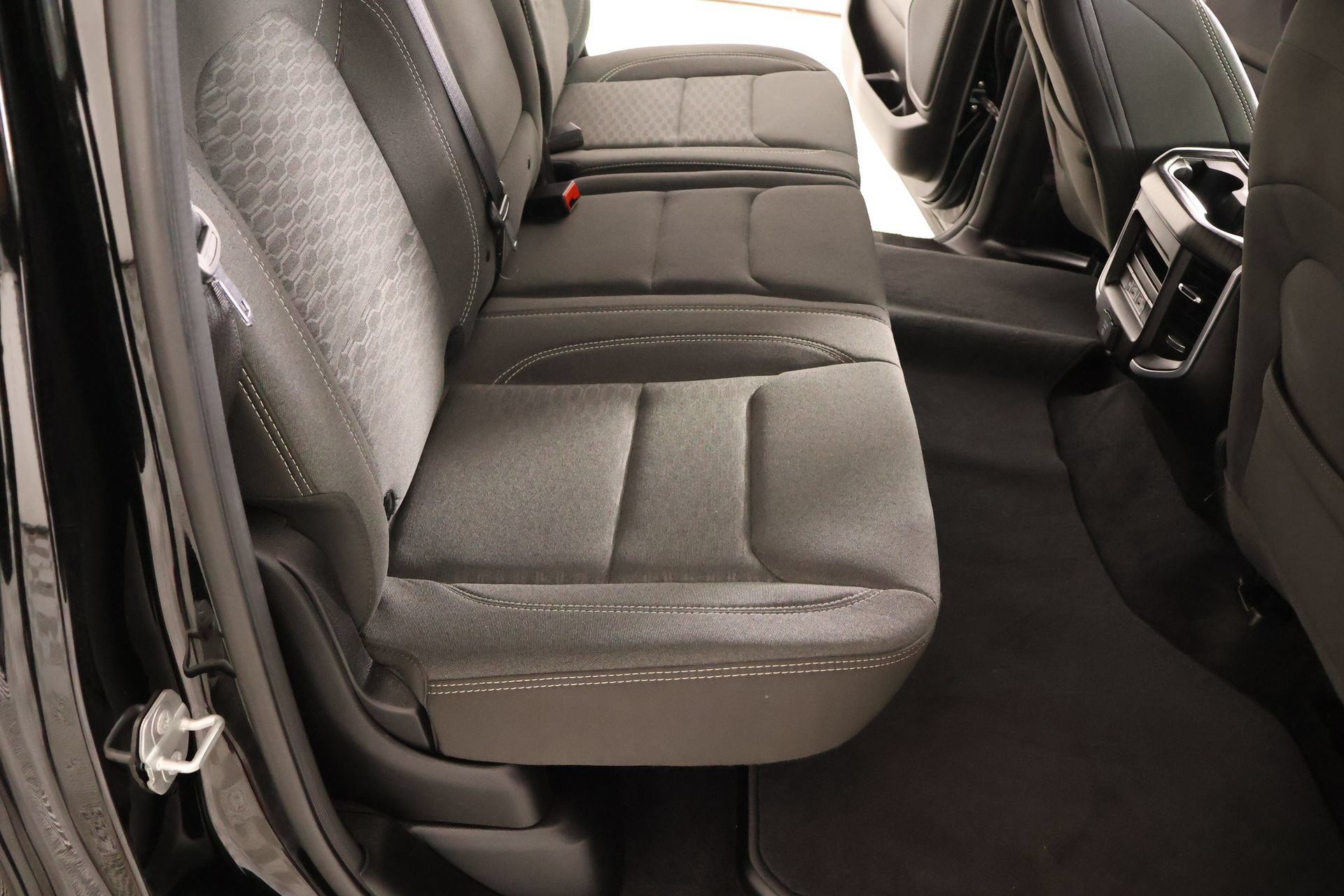 Used 2025 RAM 1500 Big Horn RWD image 15