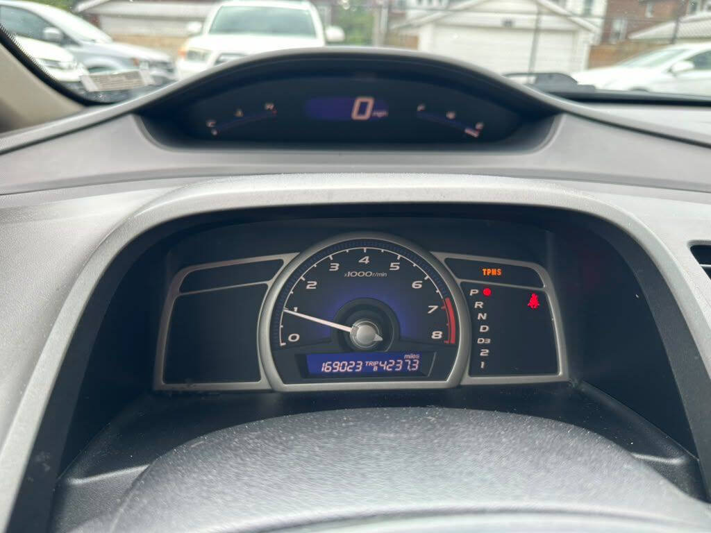 Used 2010 Honda Civic LX image 16