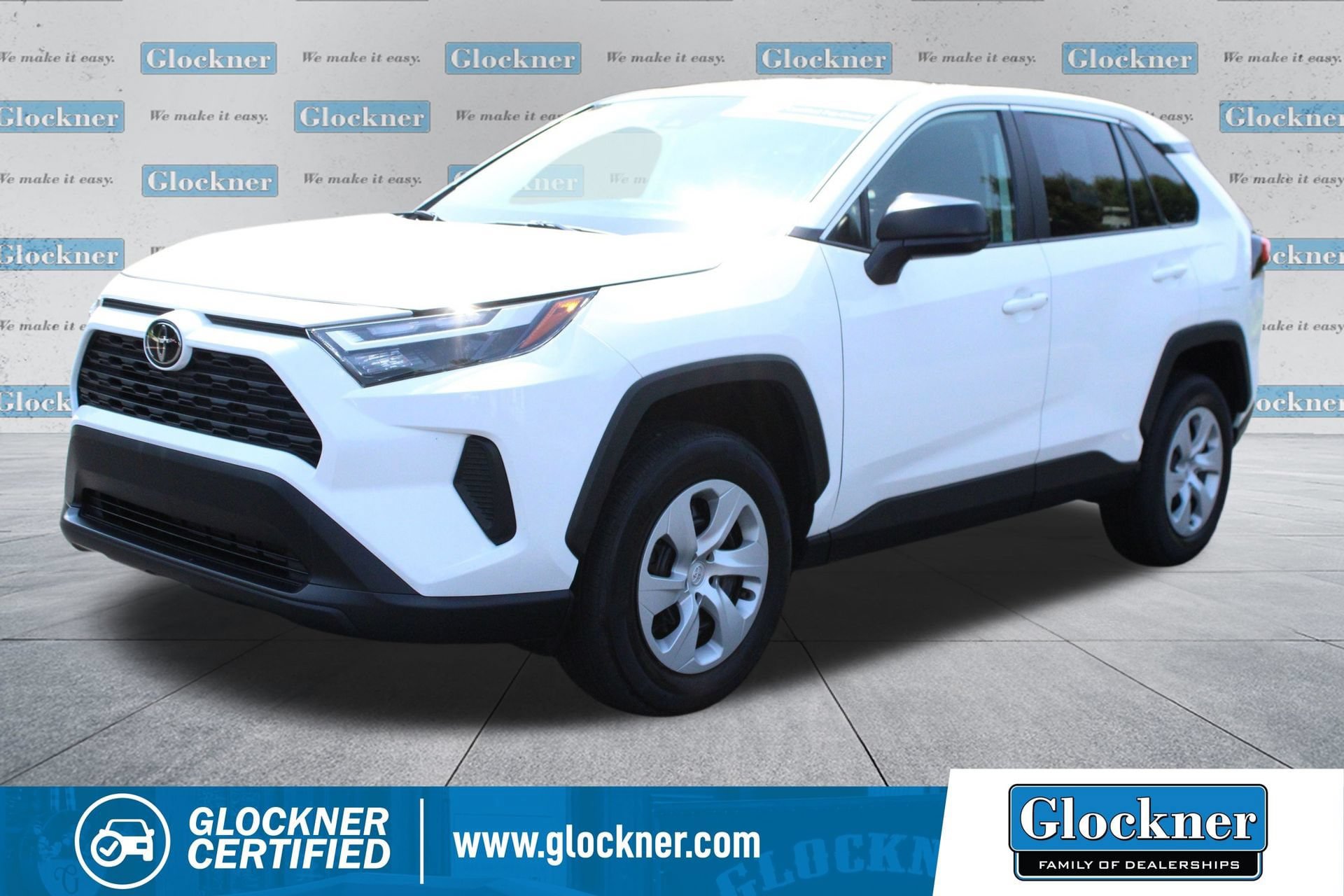 Used 2025 Toyota RAV4 LE AWD/4WD image 1
