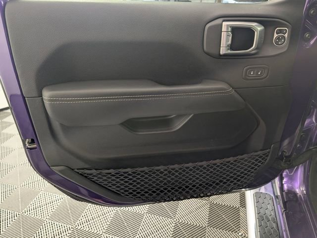 Used 2023 Jeep Wrangler Unlimited Sahara w/ Cold Weather Group image 10