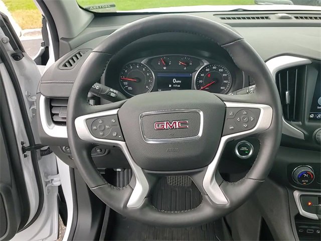 Used 2022 GMC Terrain SLT w/ LPO, Floor Liner Package image 15