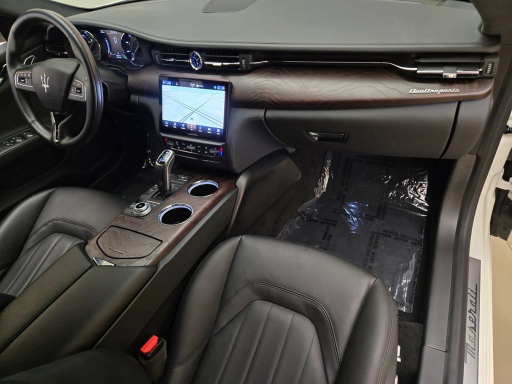 Used 2023 Maserati Quattroporte GT RWD image 27