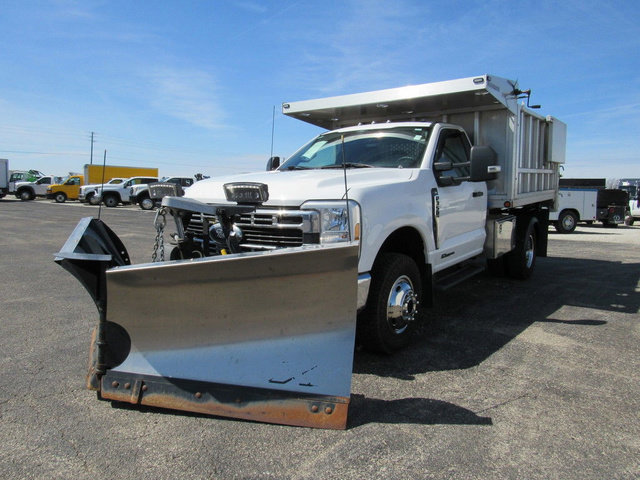 Used 2024 Ford F350 XL w/ Snow Plow Prep Package image 7