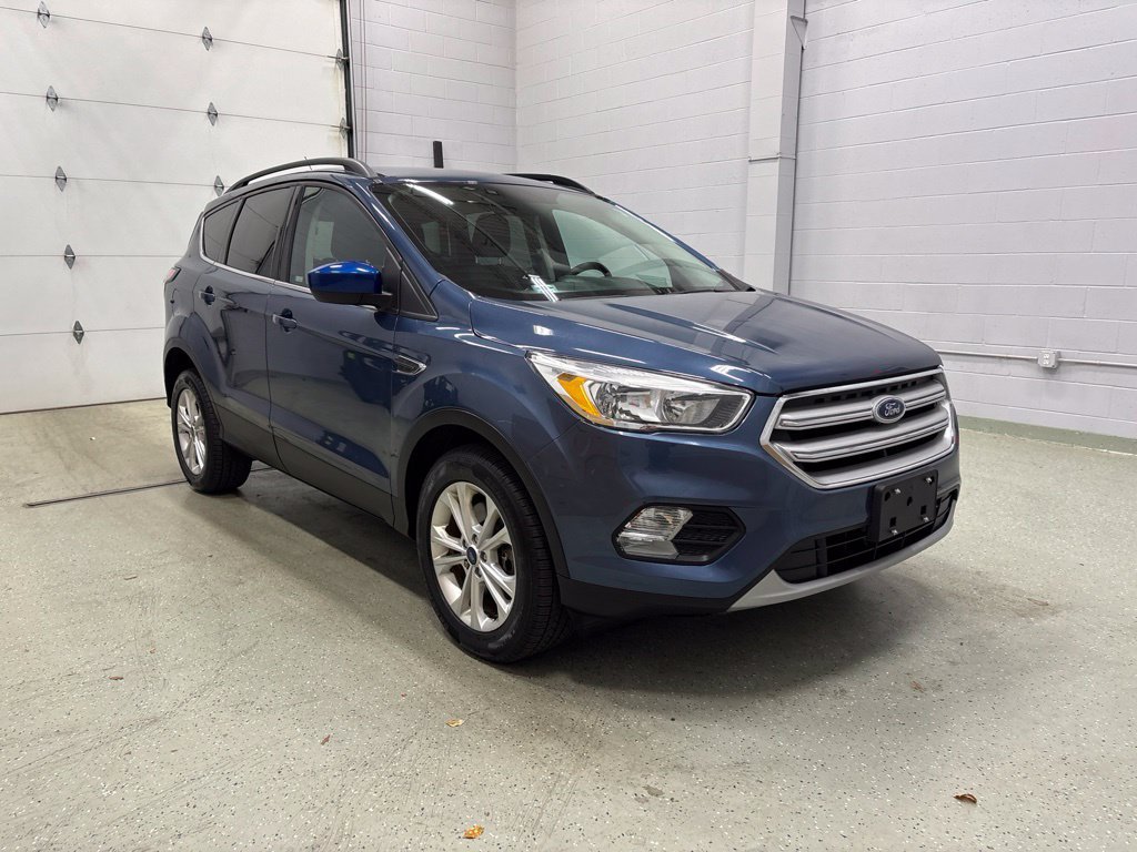 Used 2018 Ford Escape SE AWD/4WD image 2