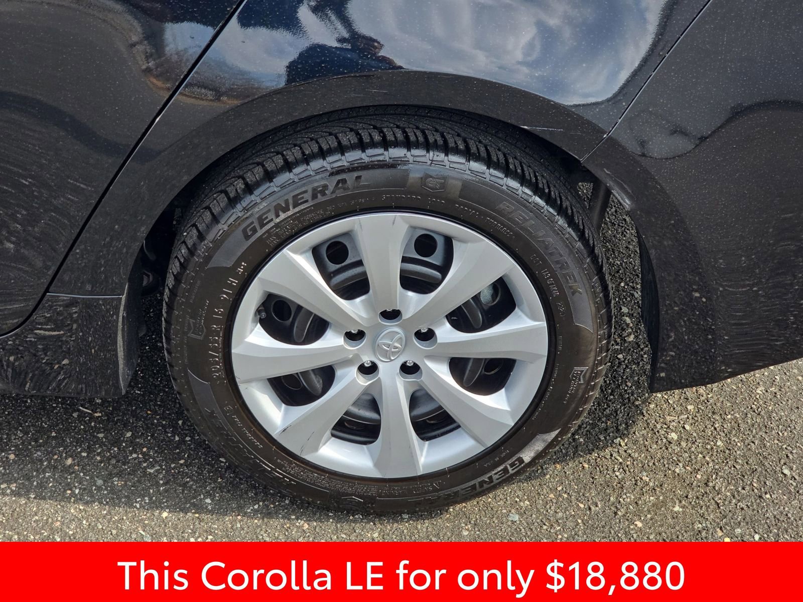 Used 2024 Toyota Corolla LE image 37