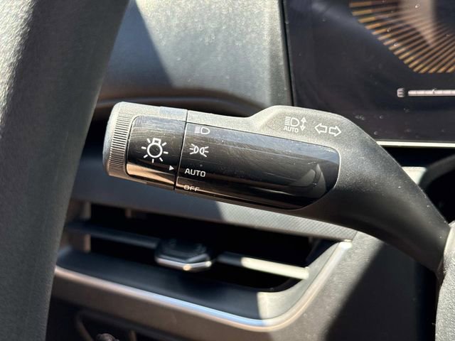 Used 2025 Kia K4 FWD image 26