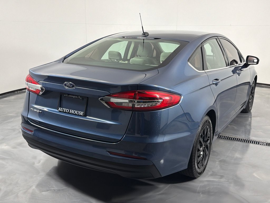 Used 2019 Ford Fusion S FWD image 5