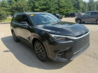 Used 2025 Lexus TX 350 AWD w/ Technology Package image 4