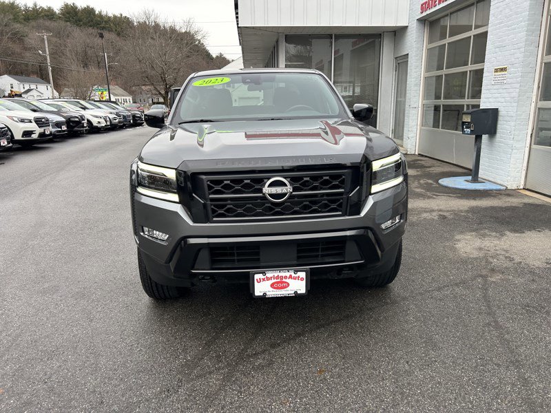 Used 2023 Nissan Frontier SV w/ Midnight Edition Package image 3