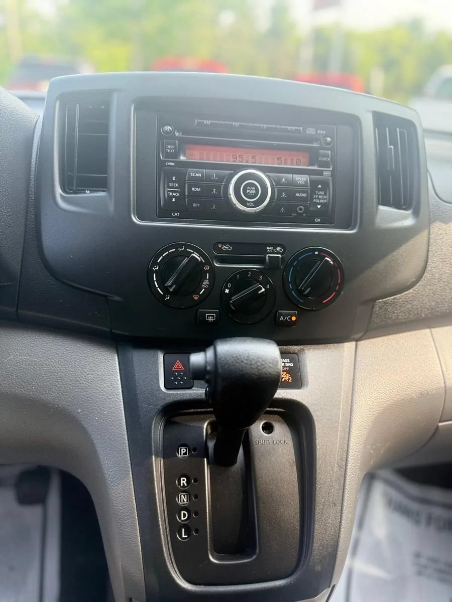 Used 2017 Nissan NV200 S FWD image 12