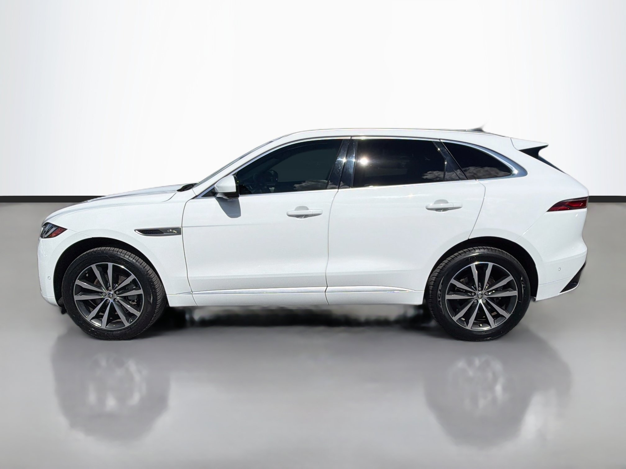 Used 2024 Jaguar F-PACE R-Dynamic S AWD/4WD image 2