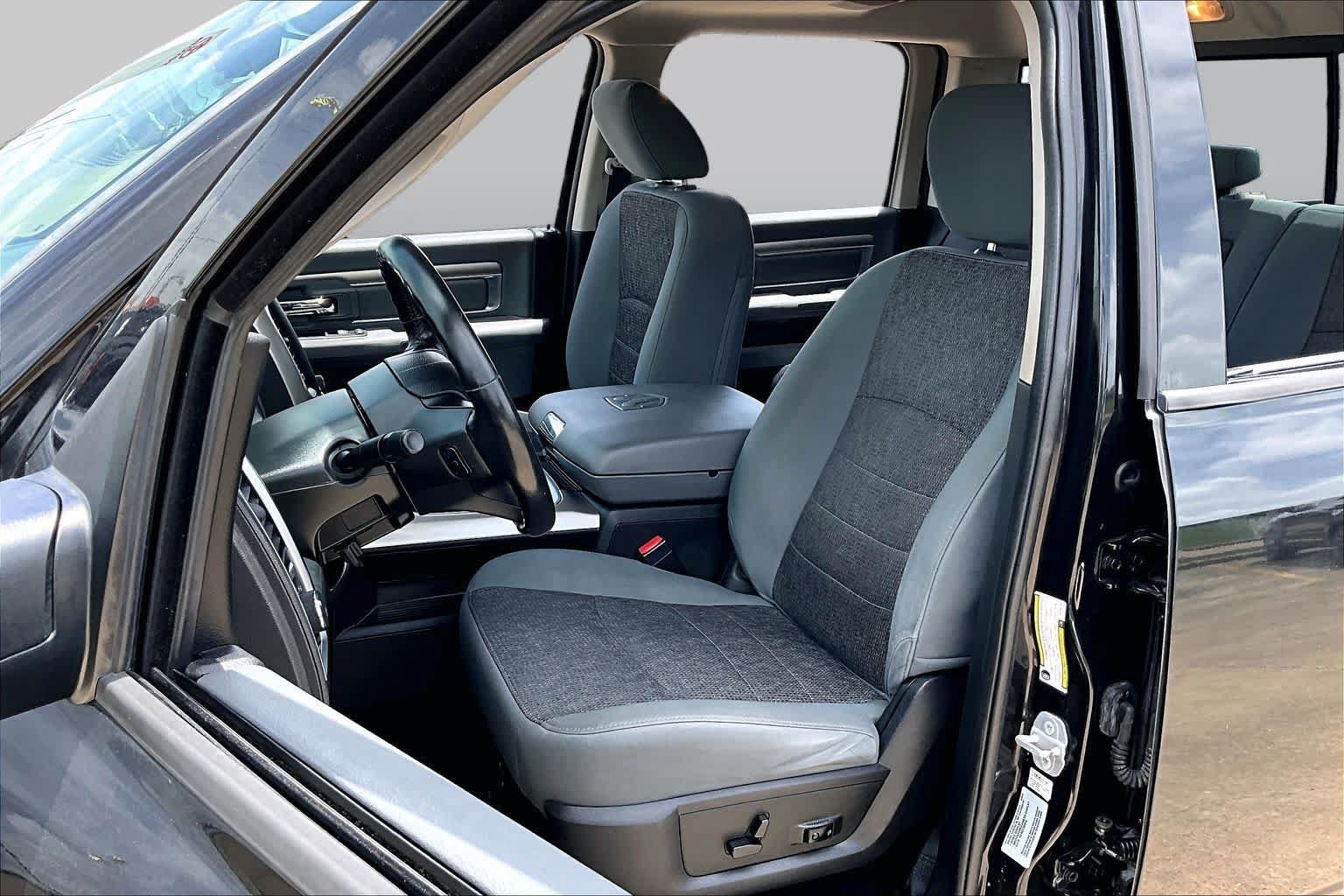 Used 2016 RAM 1500 Lone Star RWD image 8