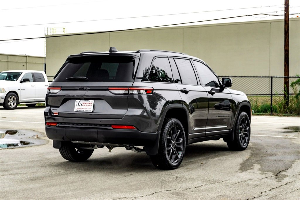 New 2025 Jeep Grand Cherokee Limited w/ MOPAR Finishing Package image 4
